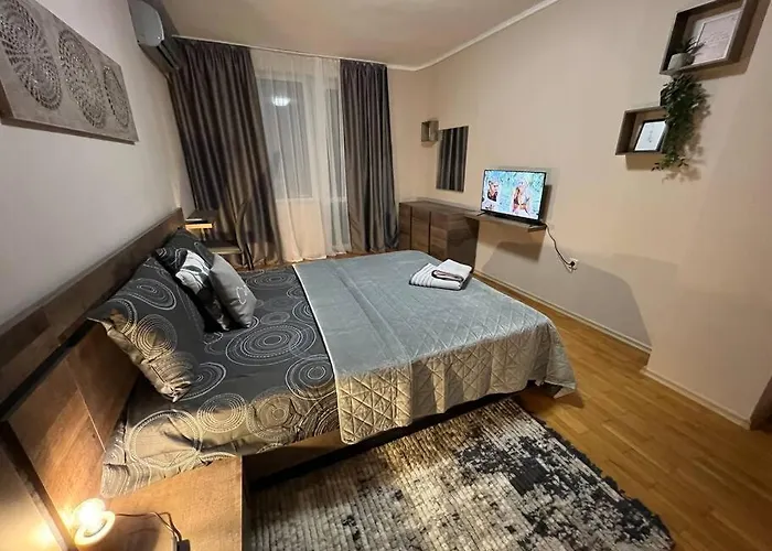 център с паркинг за нормална до средно голяма кола Apartmán